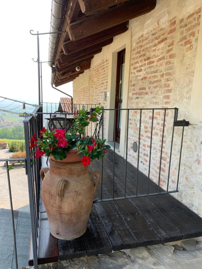 Sul Bric Dei Capalot Apartment La Morra Exterior photo