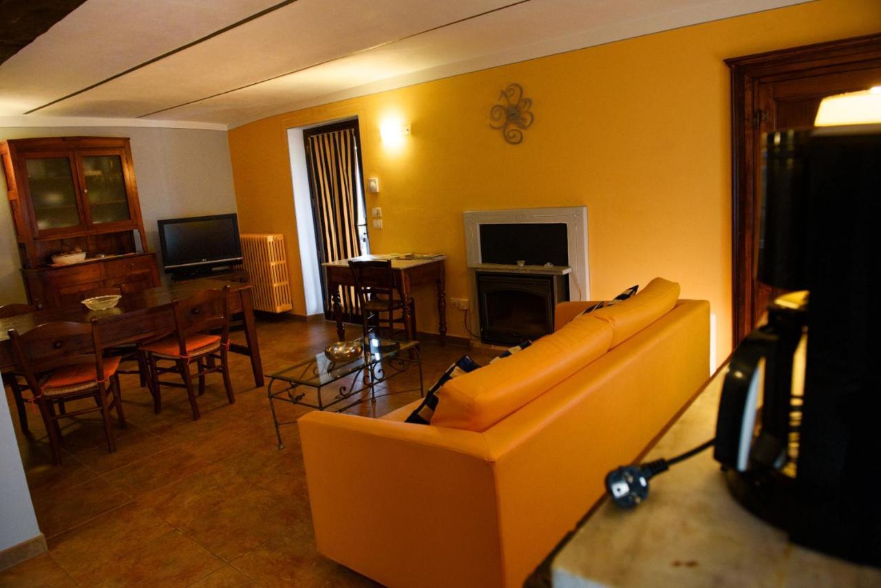 Sul Bric Dei Capalot Apartment La Morra Exterior photo